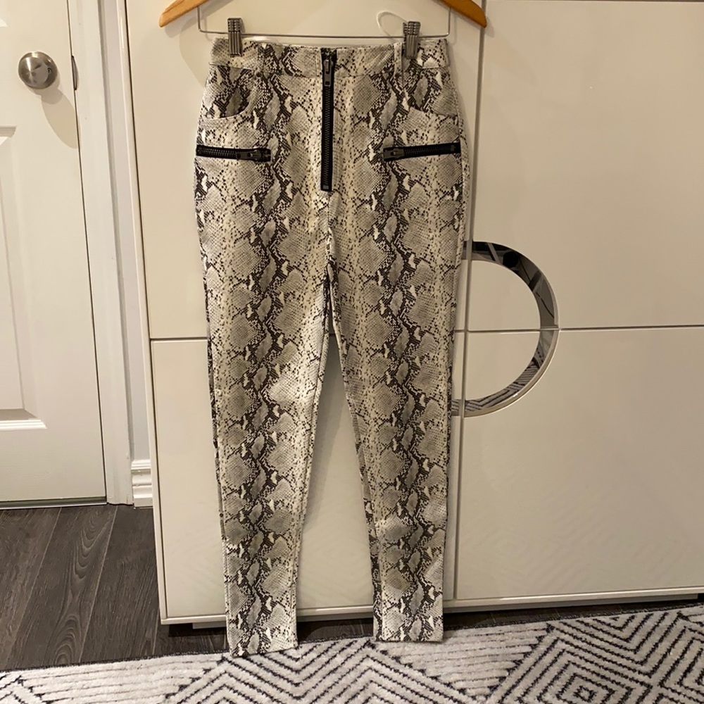 Women’s pants
